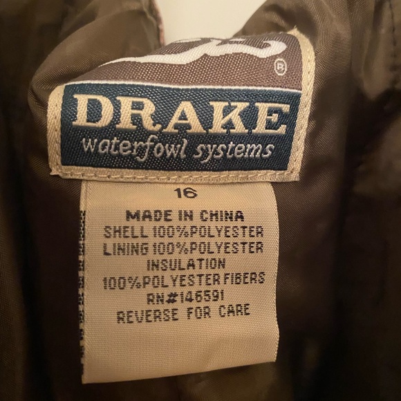 New Youth Drake waterfowl insulated bibs Realtree timber pattern
Youth size 16 - Picture 5 of 6